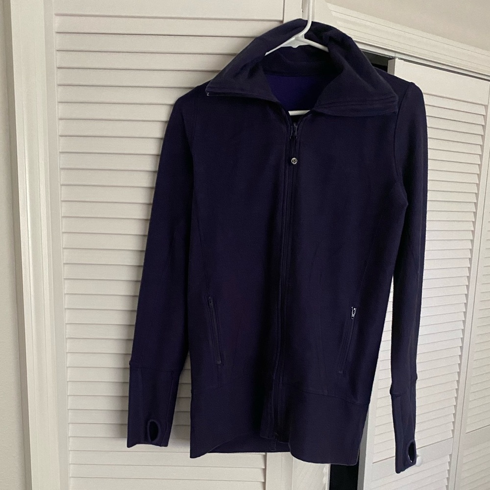 Lululemon Jacket- gently used, like NEW**